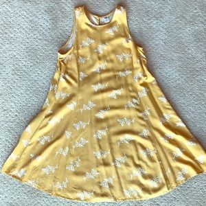 Cute yellow patterned dress